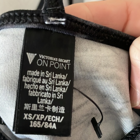 Victoria’s Secret Sport Athletic Crop Tank Extra Small - Picture 3 of 5